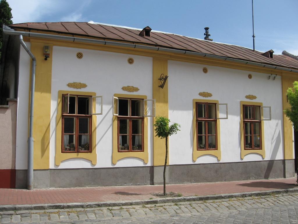 Rozmaringos Udvarhaz Dunafoldvar Zewnętrze zdjęcie